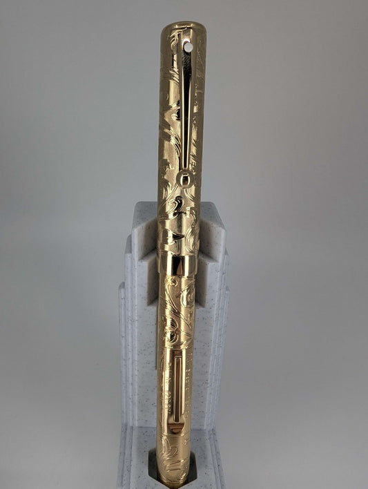 *Consignment* Sheaffer Commemorative Gold Fountain Pen 18k Gold Medium Nib
