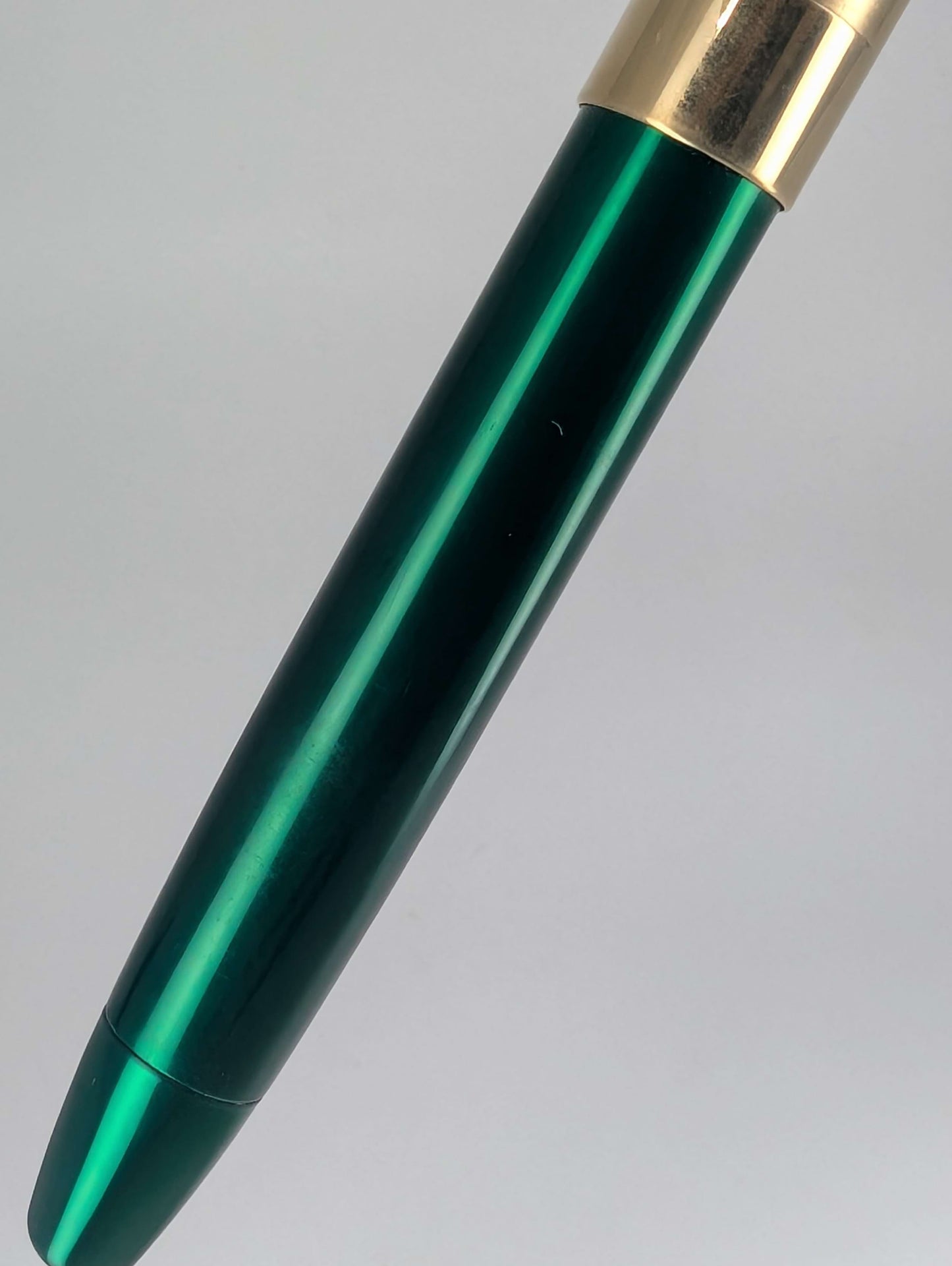 *Consignment* Sheaffer Legacy 1 Green Fountain Pen 18k Gold Medium Nib