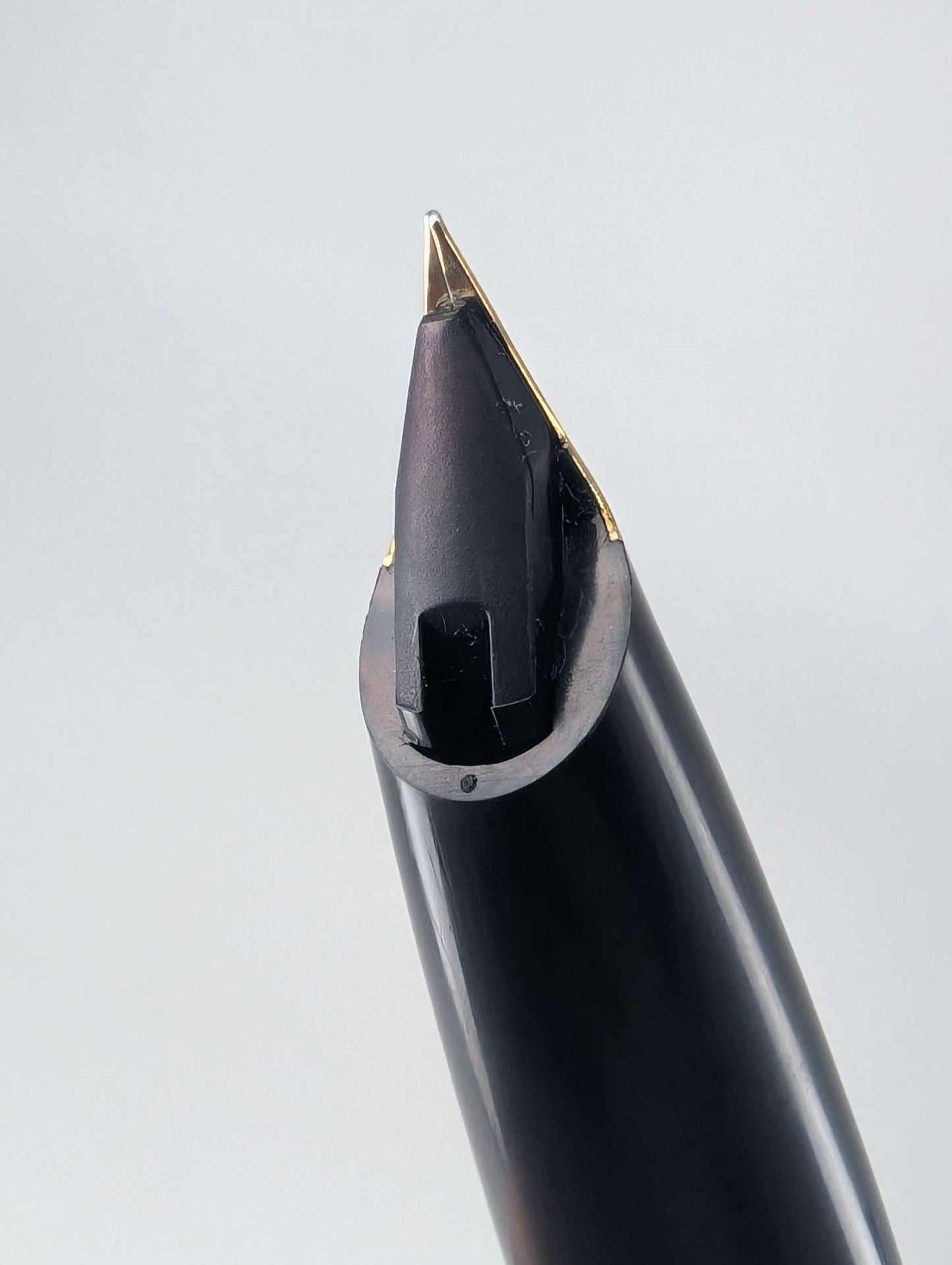 *Consignment* Sheaffer Legacy 1 Green Fountain Pen 18k Gold Medium Nib