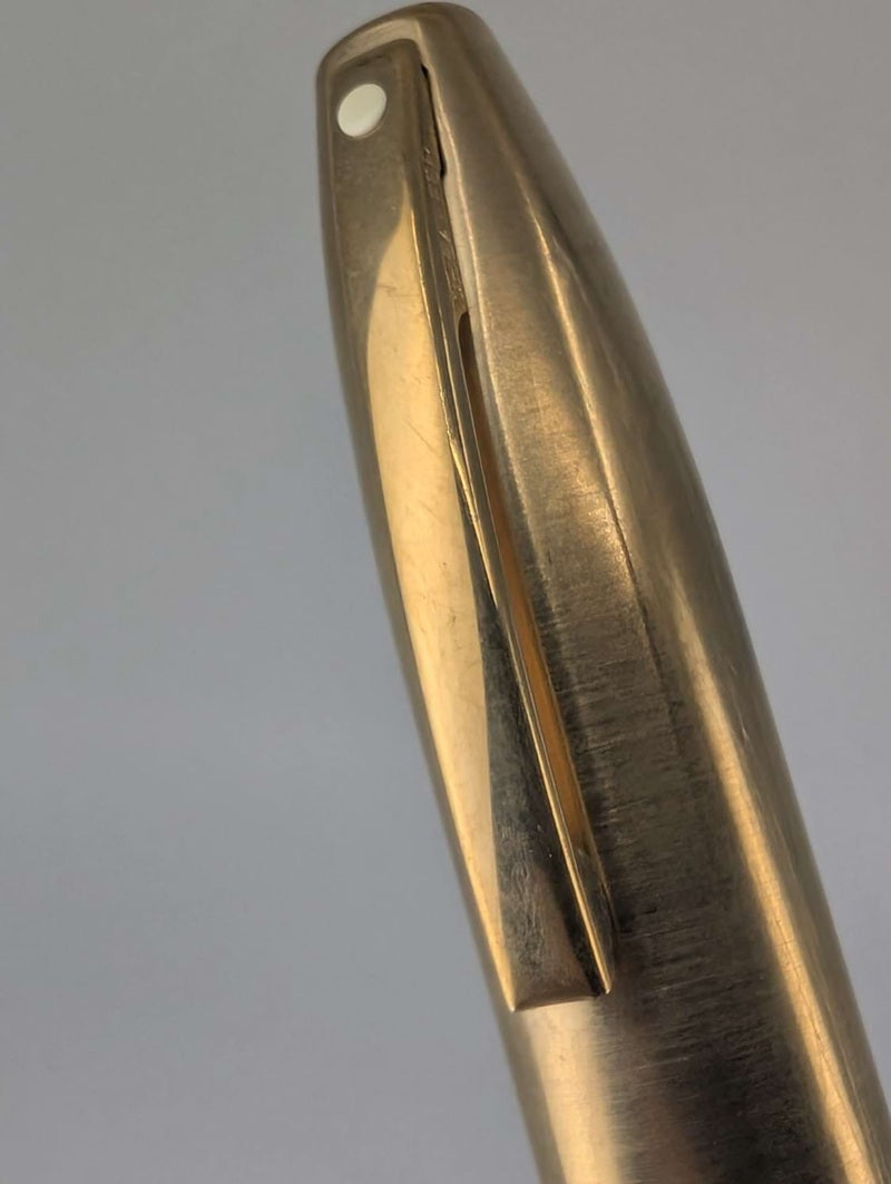 *Consignment* Sheaffer Legacy Burgundy Fountain Pen 18k Gold Stub Nib