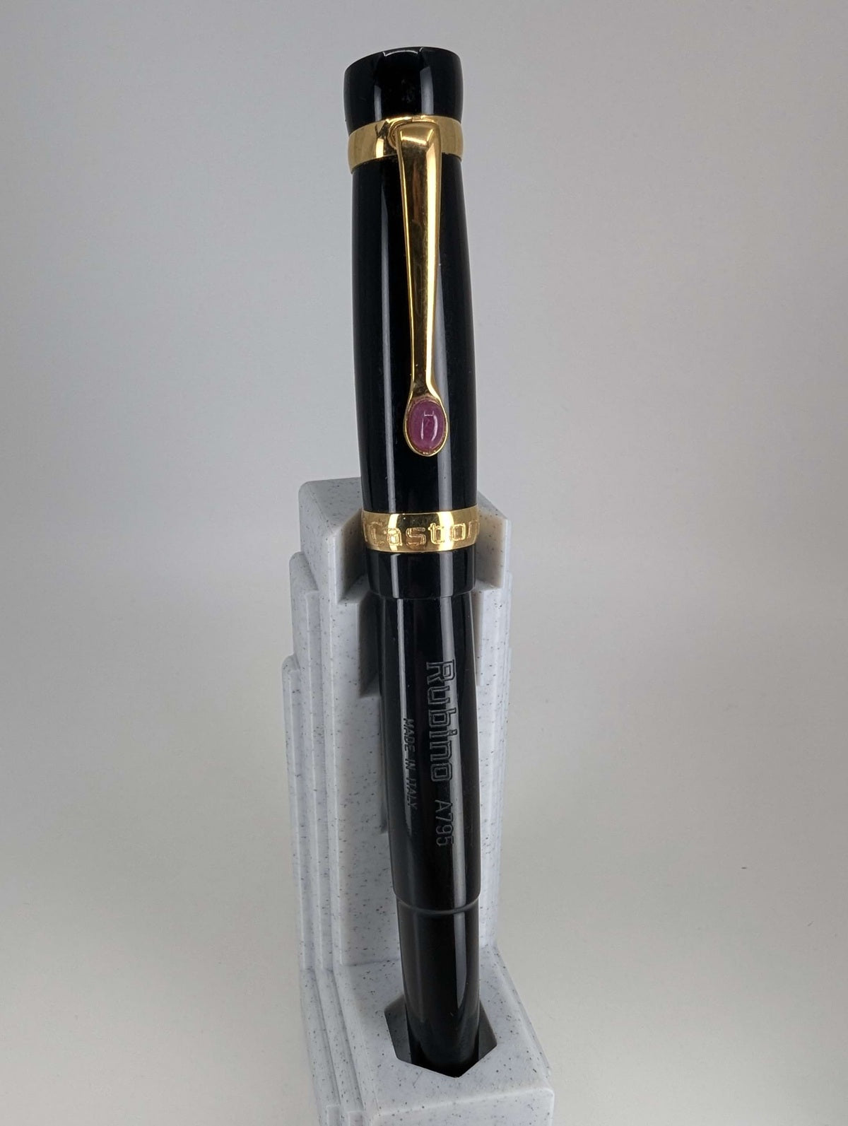 *Consignment* Stipula "I Castoni" Rubino Fountain Pen 18k Gold Broad Nib