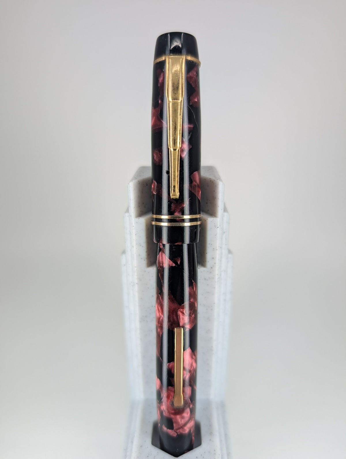 Vintage The "Unique" Pen 1940's Fountain Pen 14k Gold Medium Cursive w/ Italic Grind Nib
