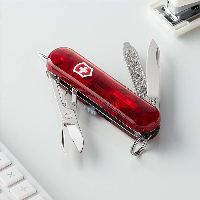 Victorinox Swiss Army Signature Lite Ruby Pocket Tool