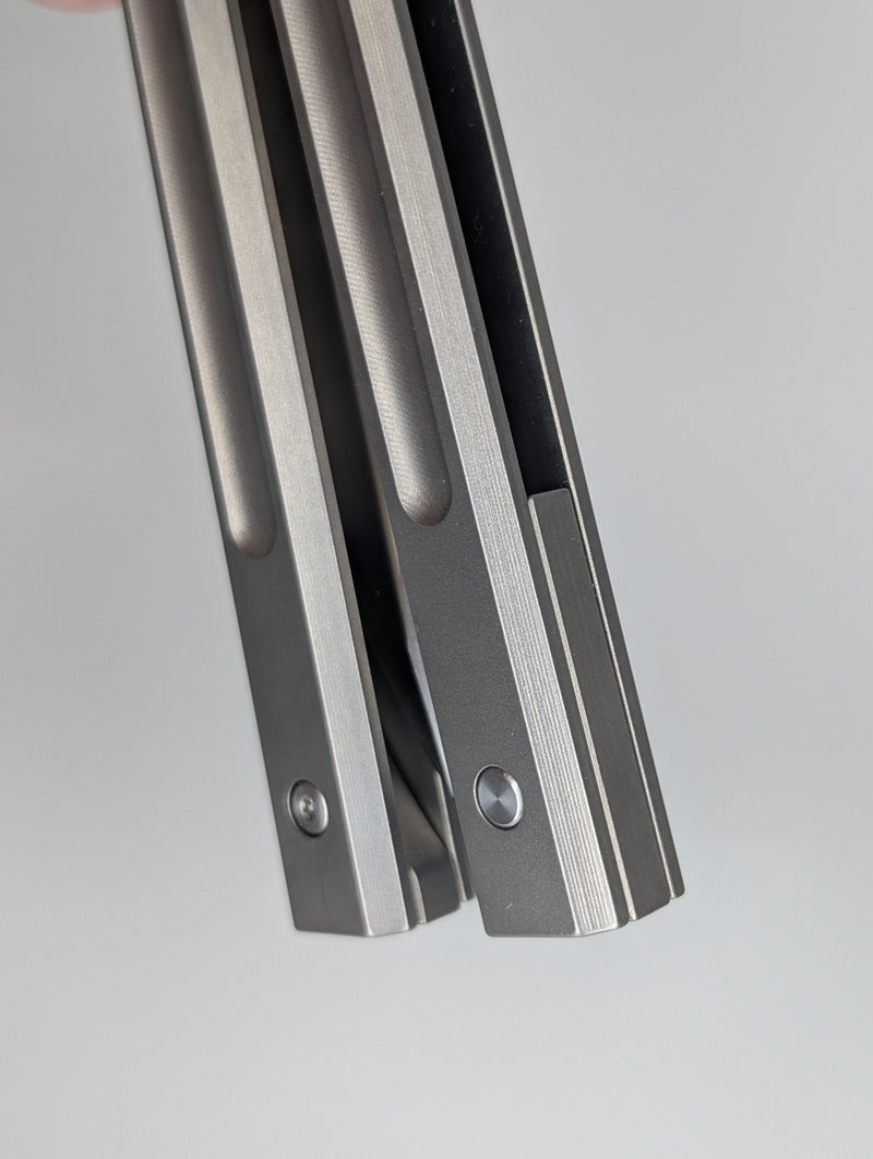 Woulf Designs Omen Live Blade Balisong