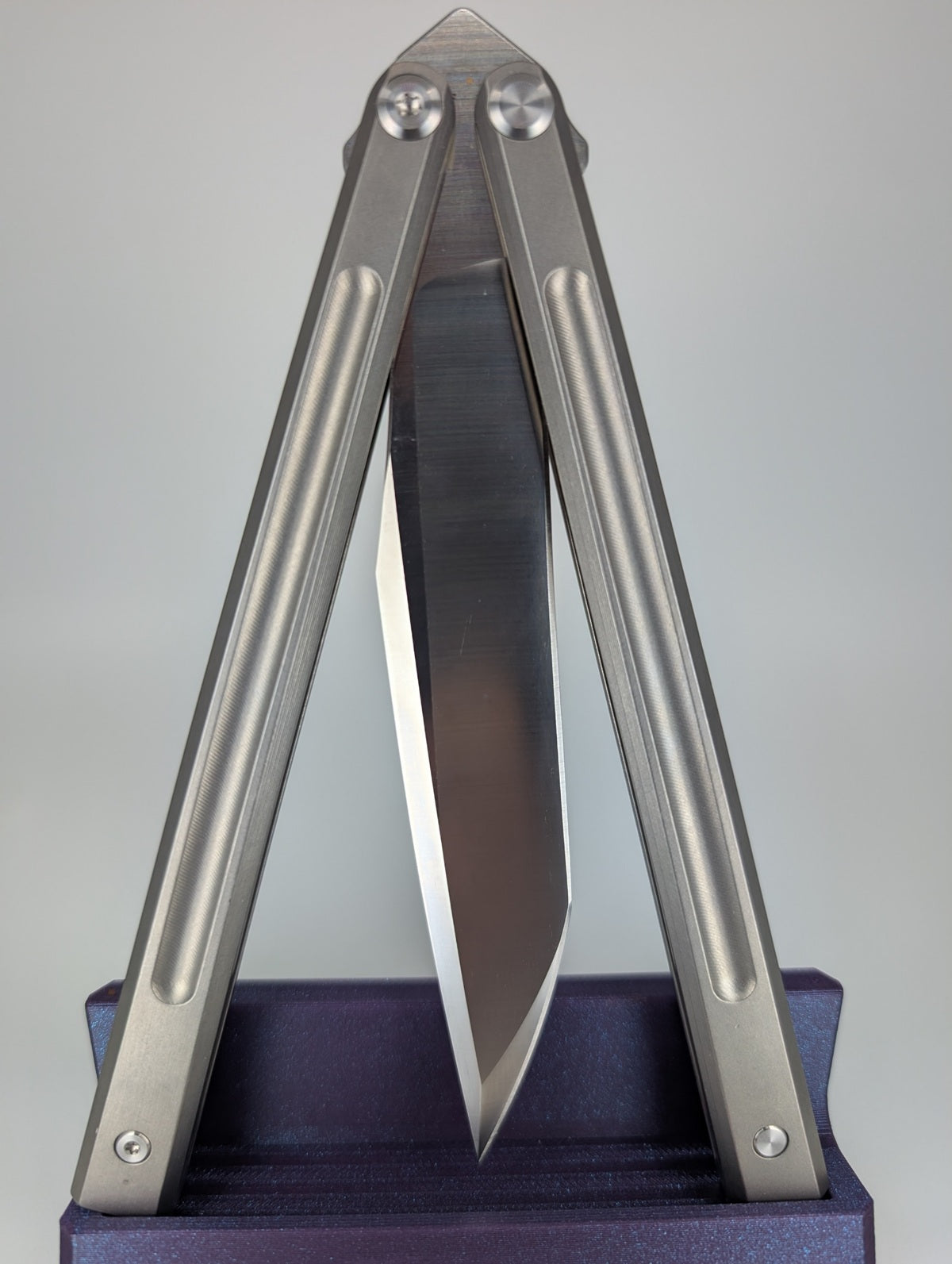 Woulf Designs Omen Live Blade Balisong