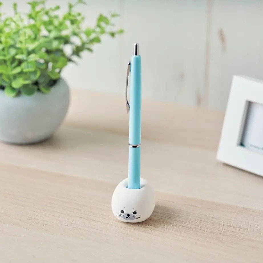 PuniLabo Nekorobi Animal Pen Stand