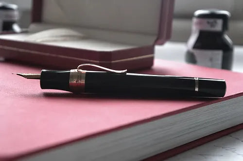 Stipula Leonardo Da Vinci Black Twister Capless Fountain Pen Medium Nib