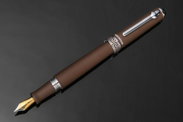 Wedgwood Jasper Chocolate Fountain Pen Medium Nib