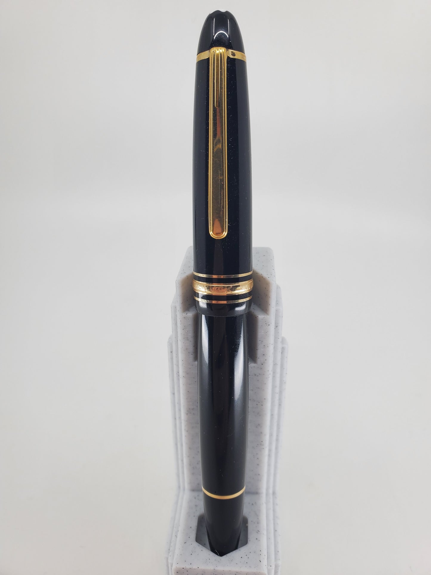 *Consignment* Montblanc Meisterstück 162 Legrand Rollerball Pen