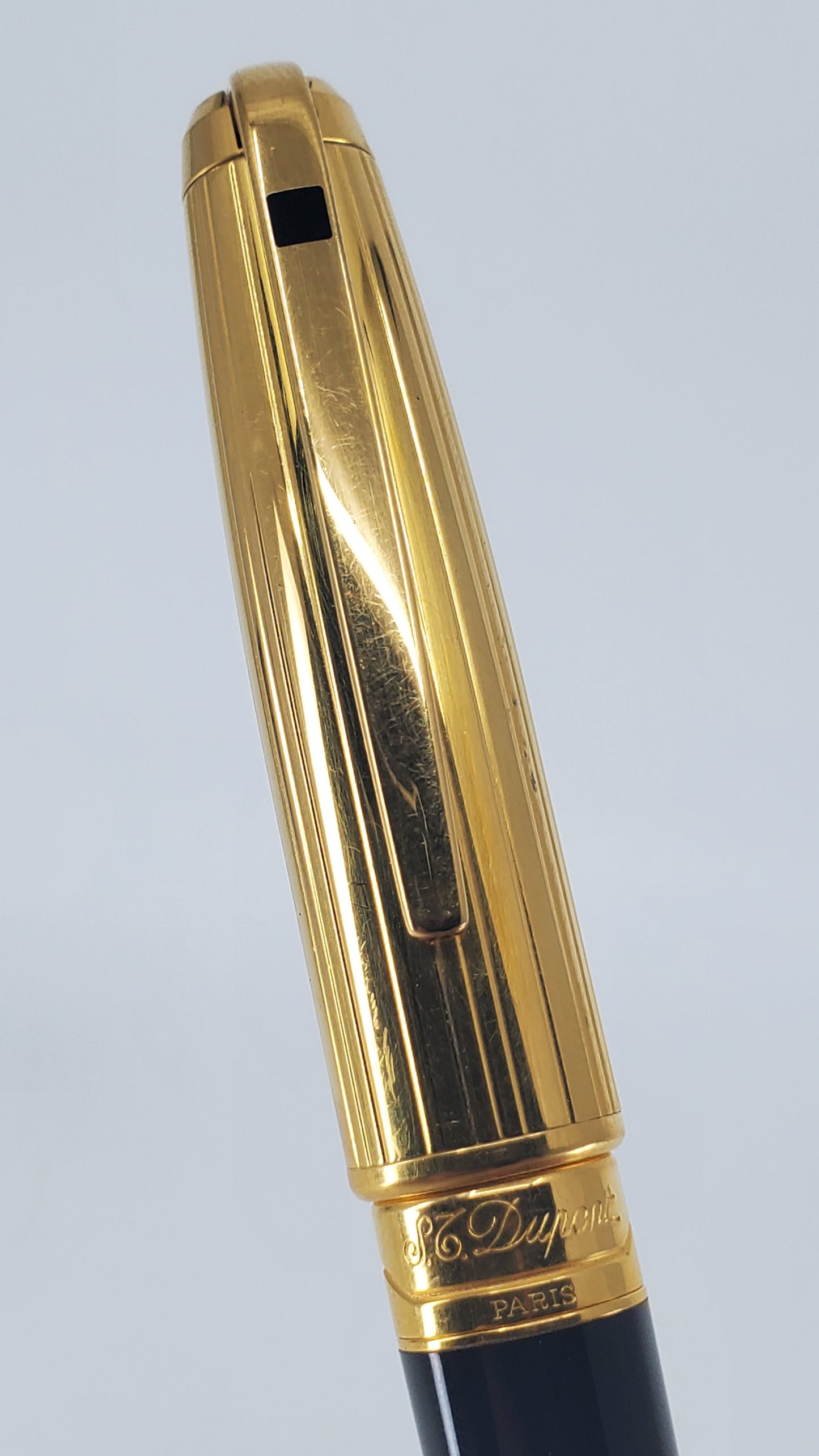 *Consignment* S.T. Dupont Paris Laque De China Rollerball Pen