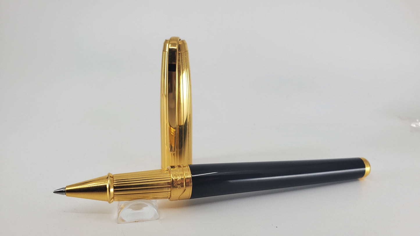 *Consignment* S.T. Dupont Paris Laque De China Rollerball Pen