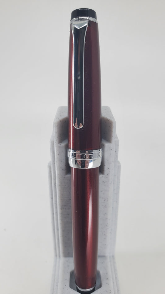 Sailor Professional Gear Slim Sai-Bi Togi Burgundy Fountain Pen 14k Gold Super Extra Fine Nib