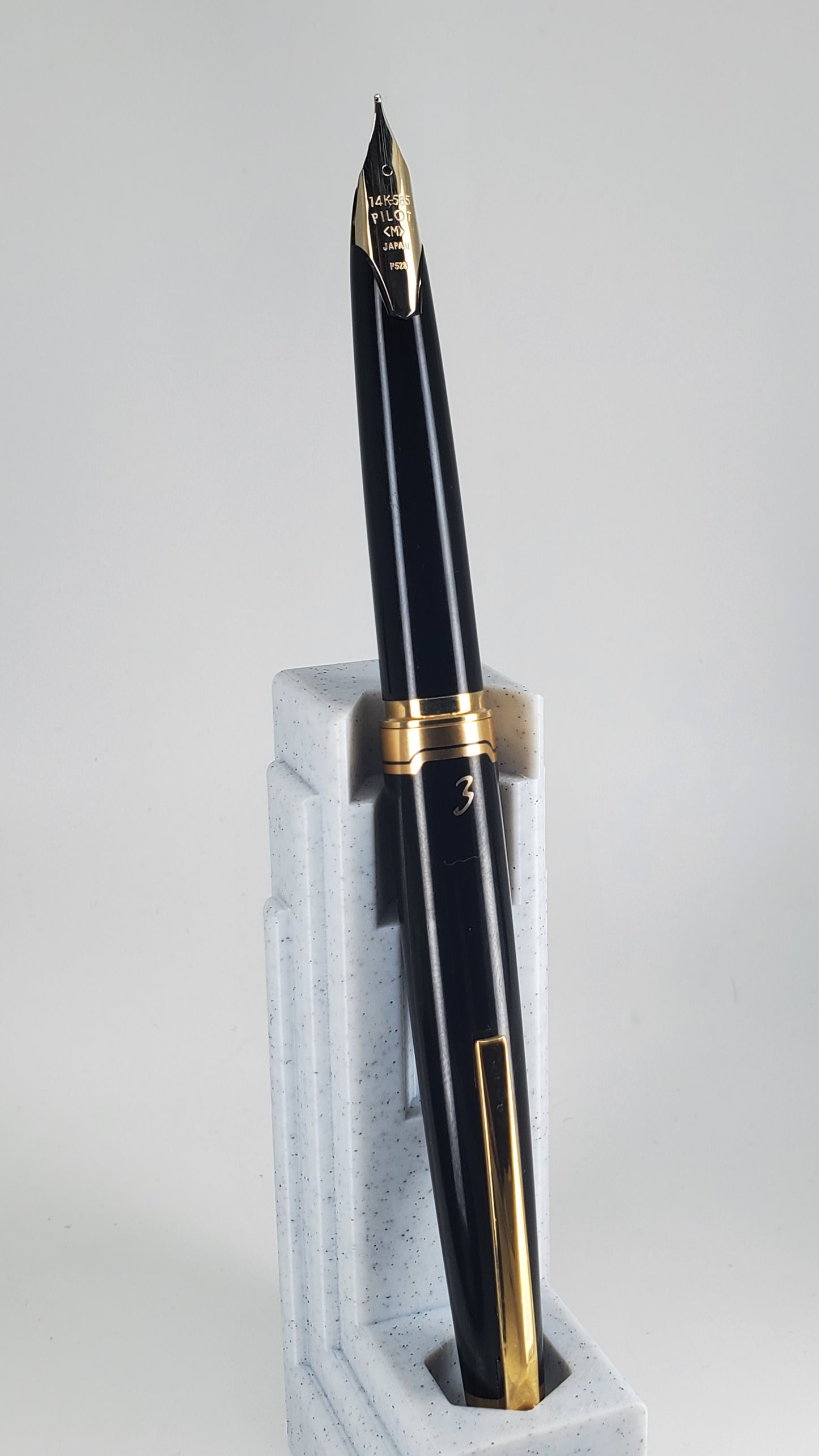 Pilot E95S Fountain Pen