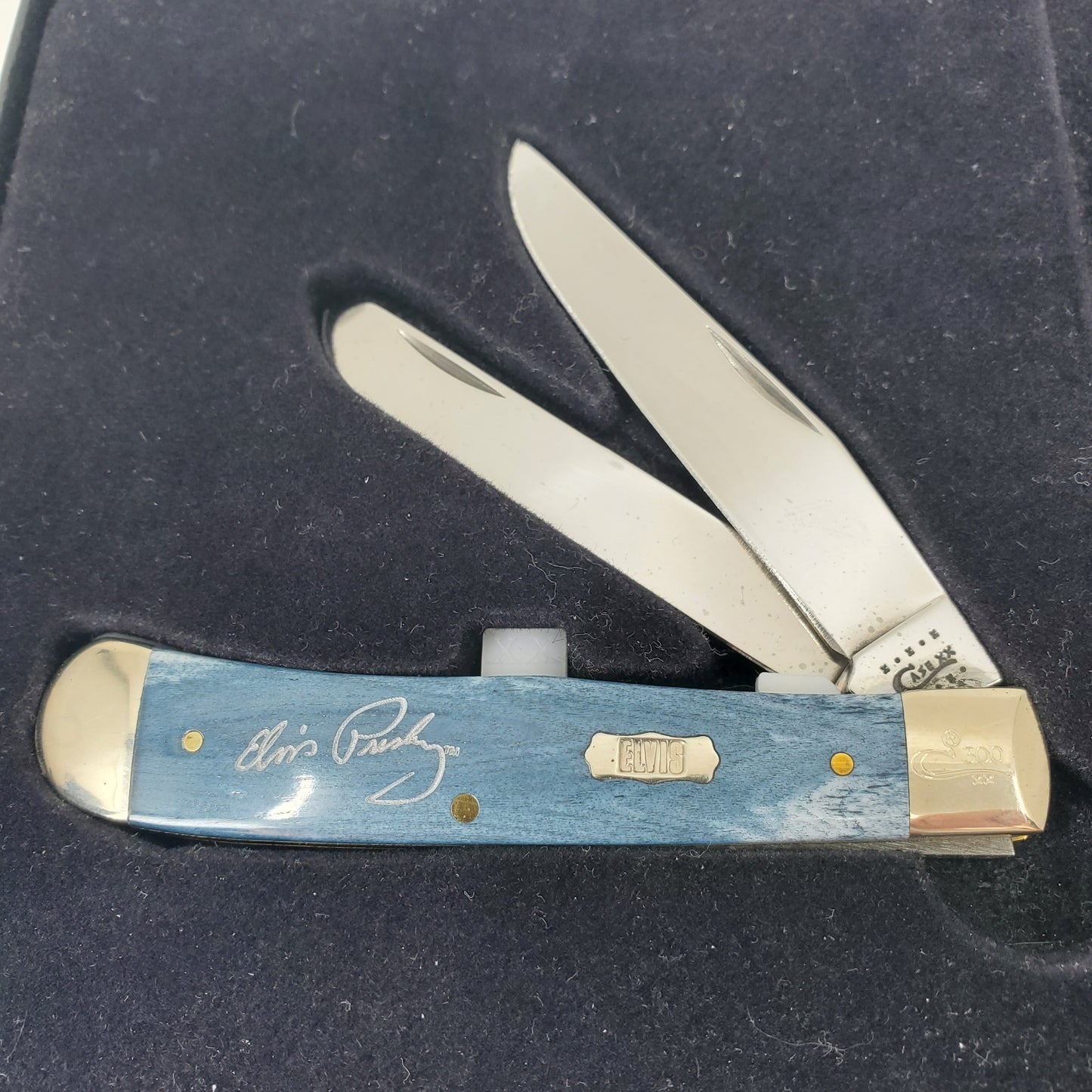 Case Knives Elvis Trapper/Zippo Lighter Embellished Smooth Mediterranean Blue Bone Gift Set