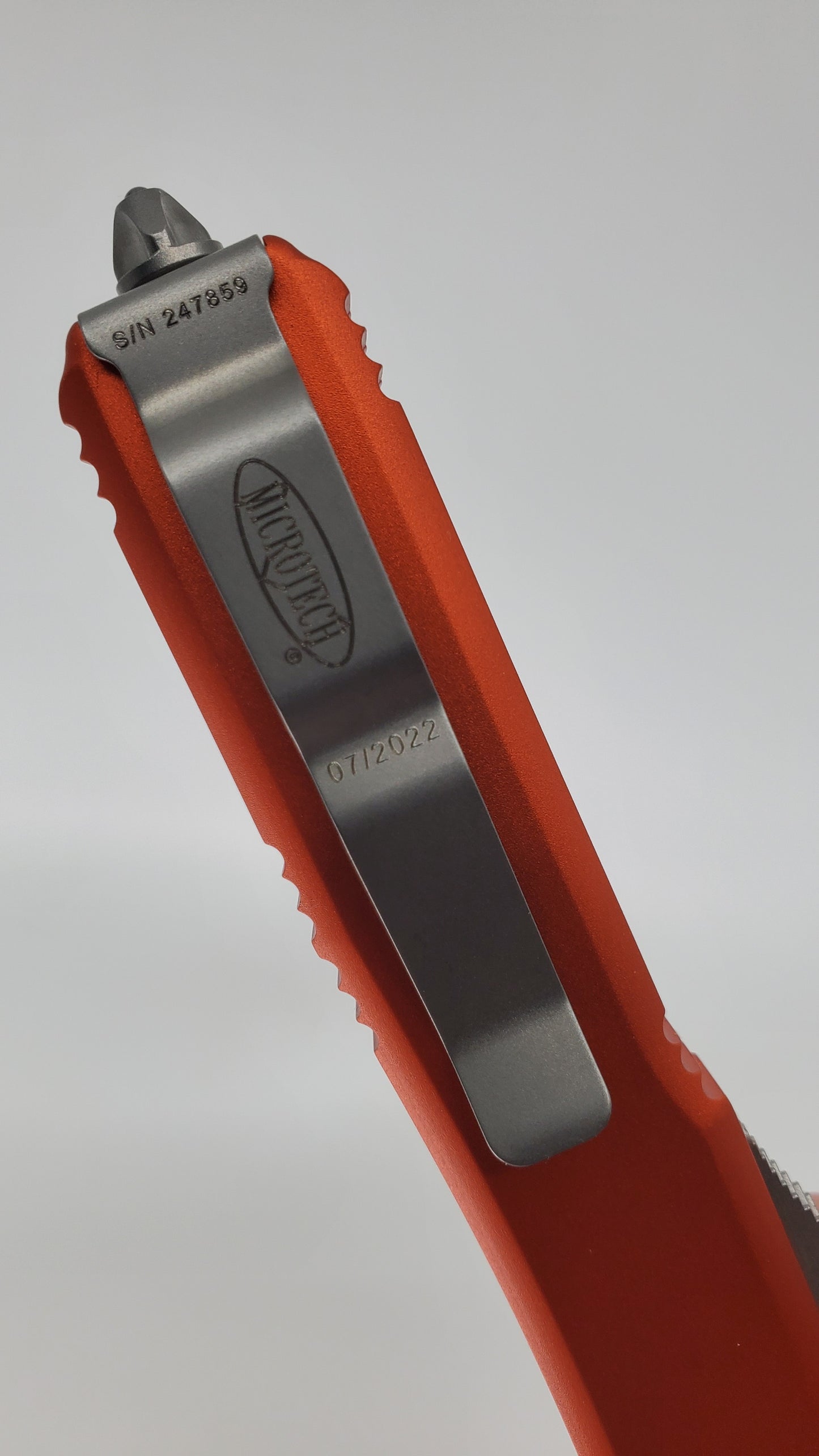 Microtech Ultratech D/E Orange Satin Out the Front Knife