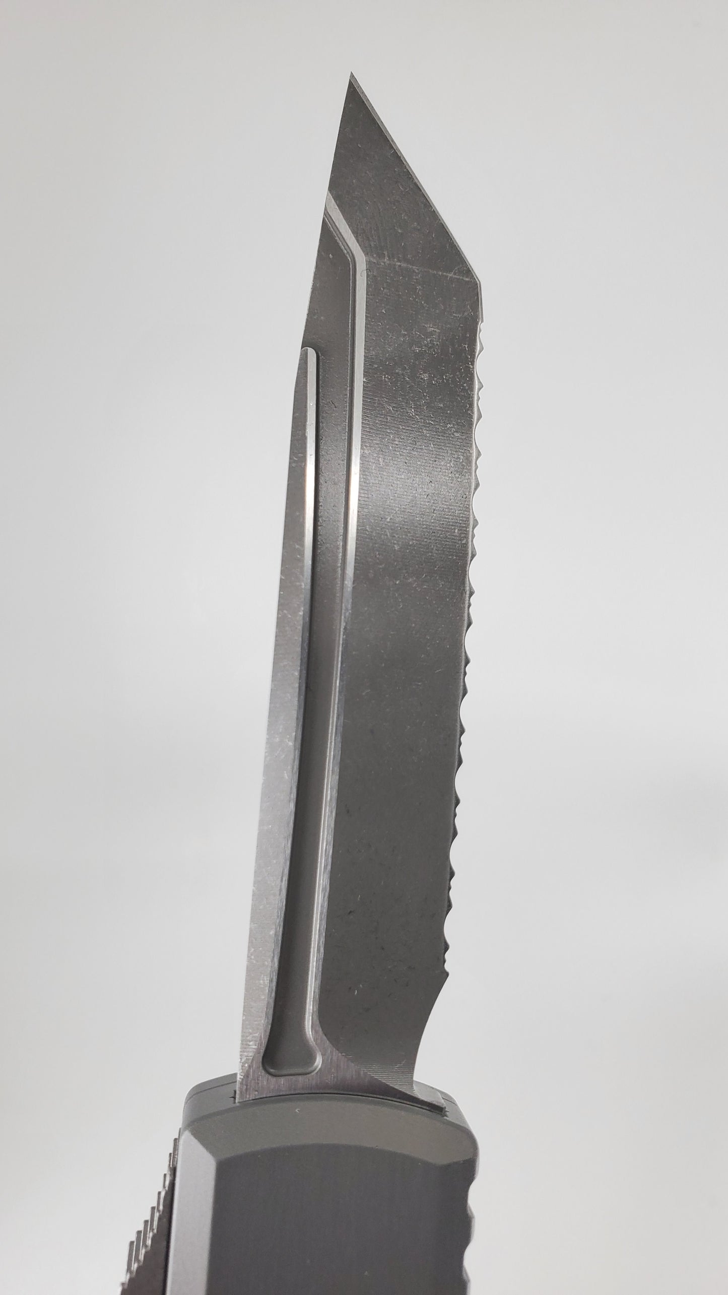 Microtech Ultratech ZBP T/E Natural Clear Apocalyptic Full Serrated Out the Front Knife