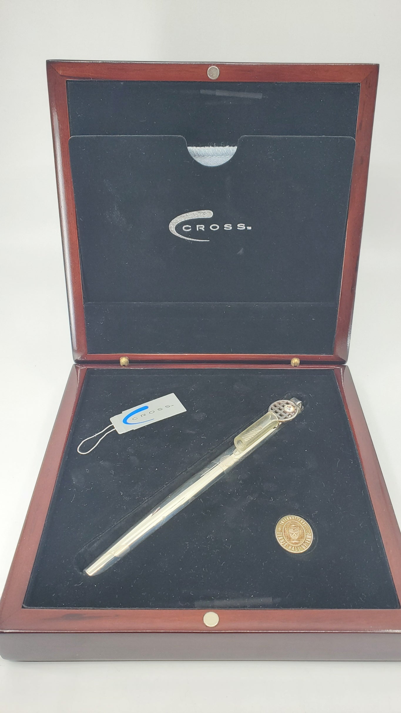 *Consignment* Cross Limited Edition Hall of Fame Tennis Sterling Silver Fountain Pen 18k Gold Medium Nib