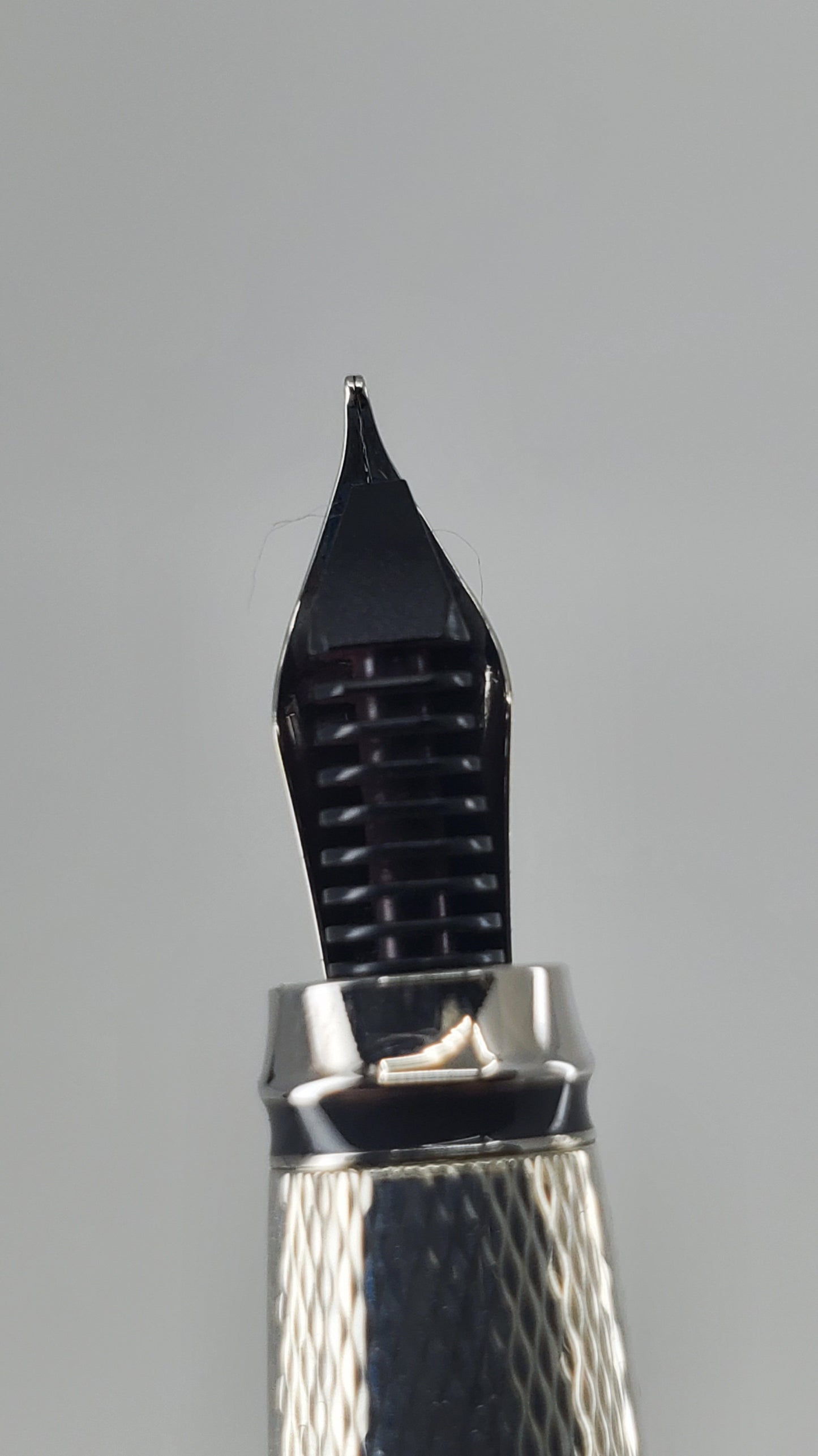 *Consignment* Cross Limited Edition Hall of Fame Tennis Sterling Silver Fountain Pen 18k Gold Medium Nib