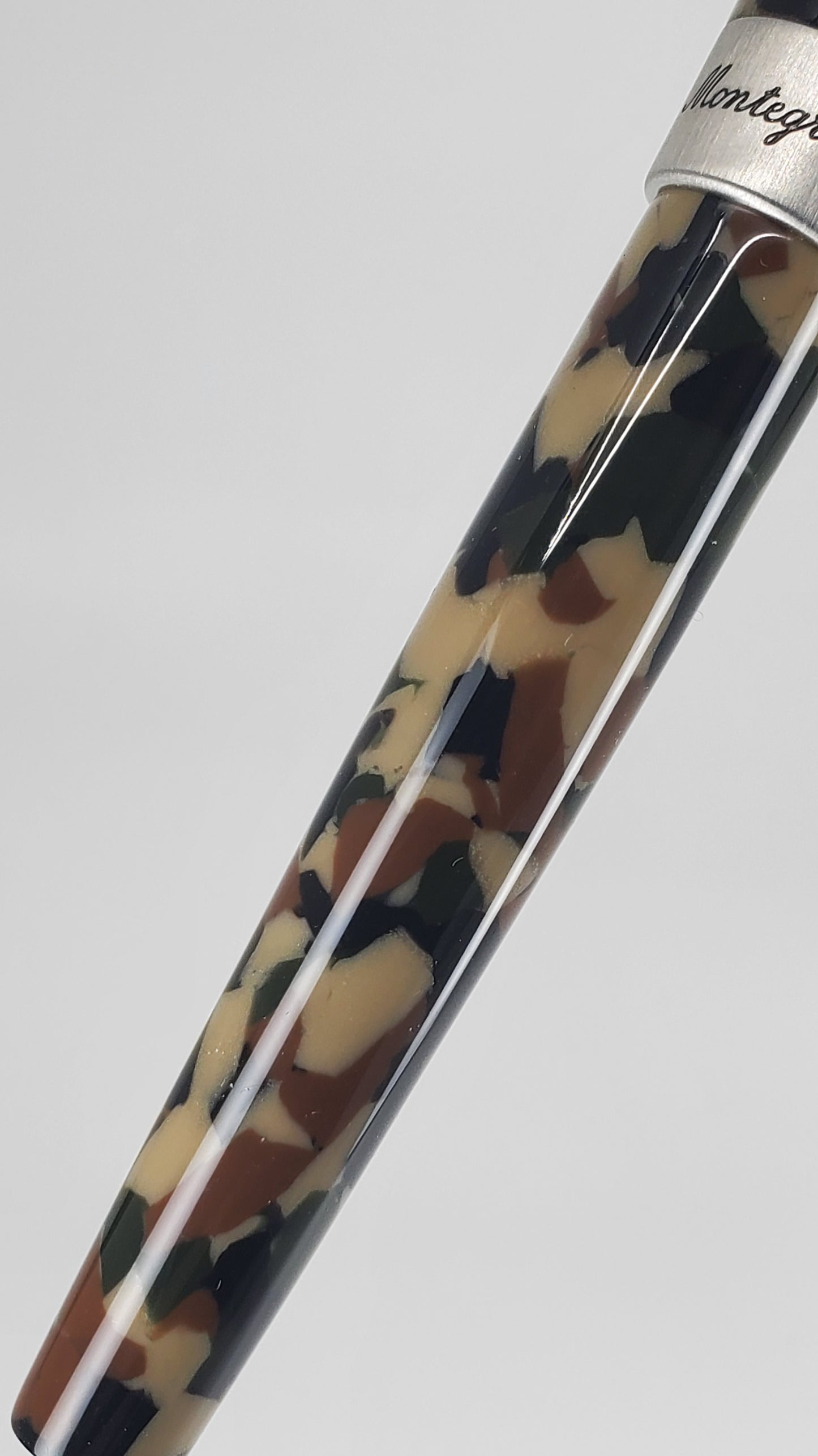 *Consignment* Montegrappa Fortuna Camo Fountain Pen Medium Nib