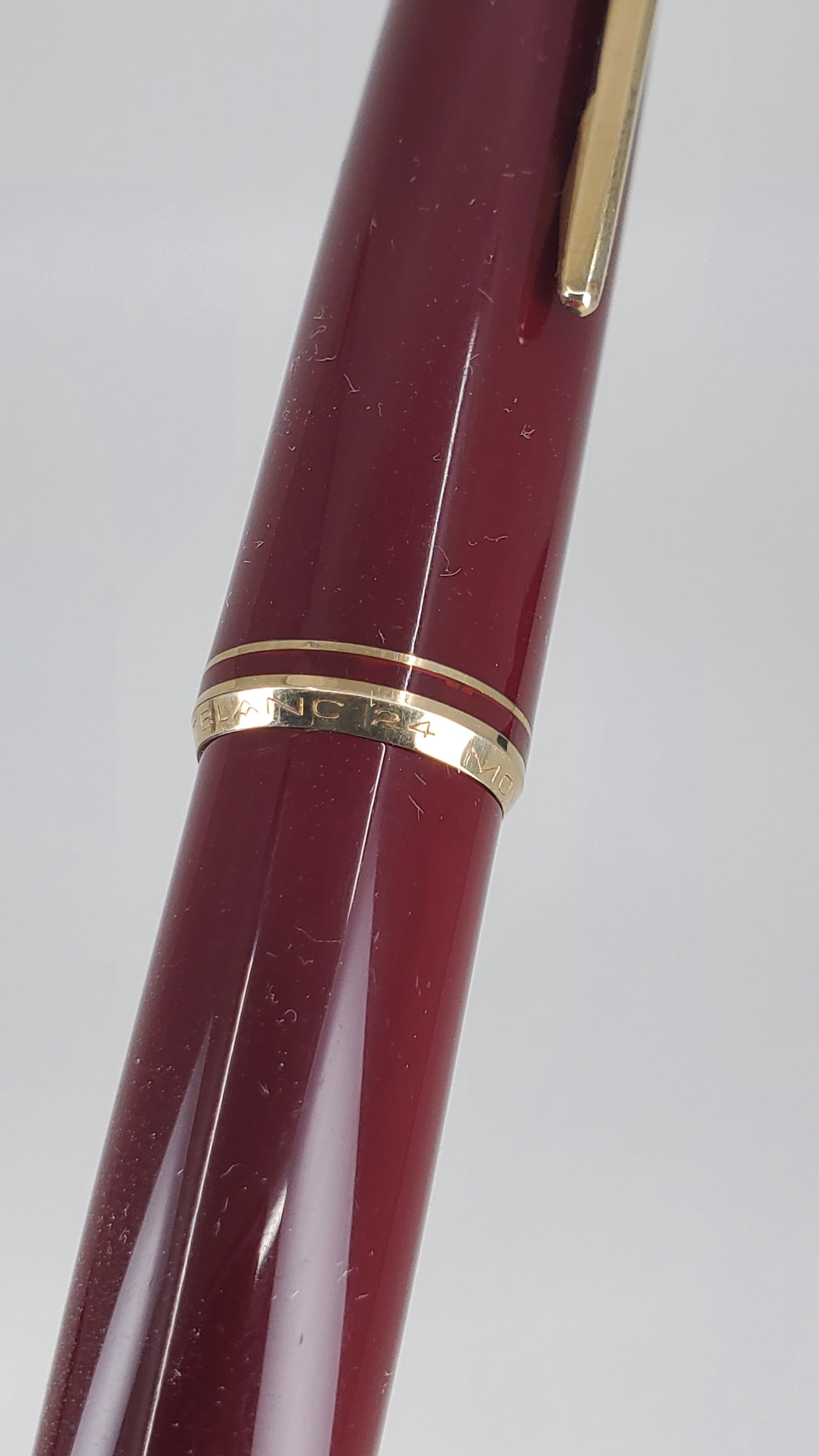 *Consignment* Montblanc #24 Bordeaux w/ Gold Accent 1960's 18c Gold Nib