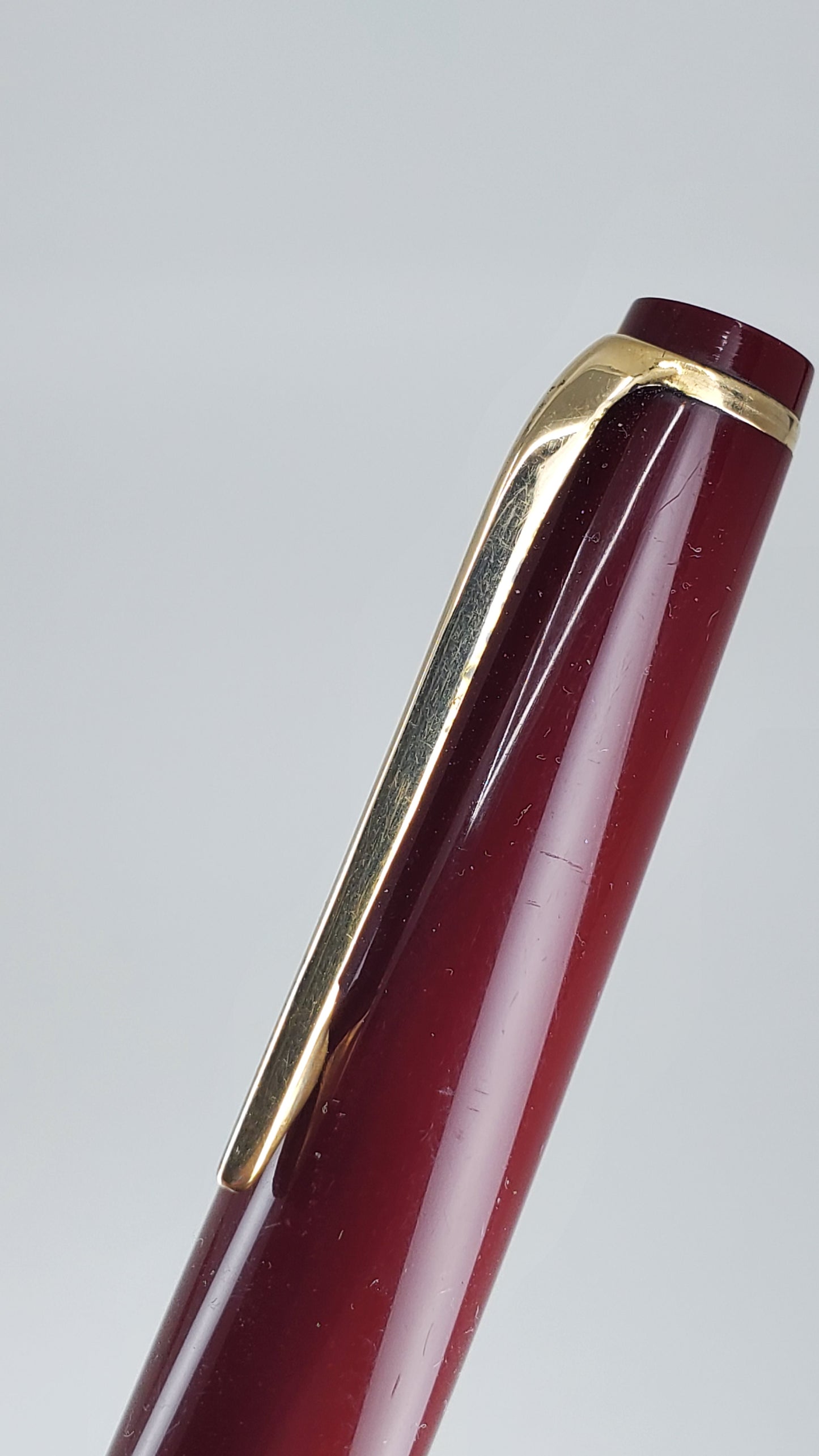 *Consignment* Montblanc #24 Bordeaux w/ Gold Accent 1960's 18c Gold Nib