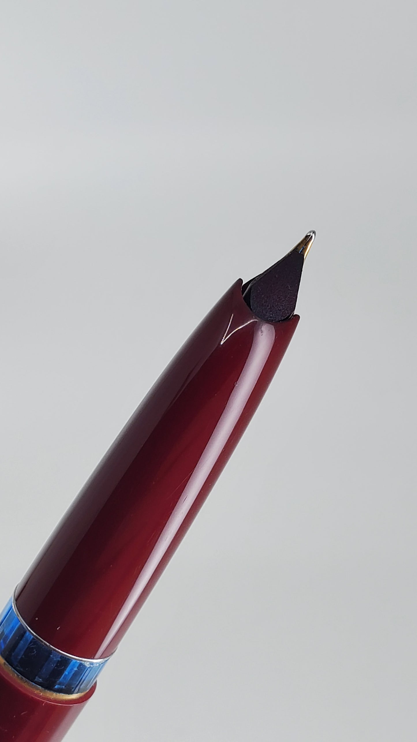 *Consignment* Montblanc #24 Bordeaux w/ Gold Accent 1960's 18c Gold Nib