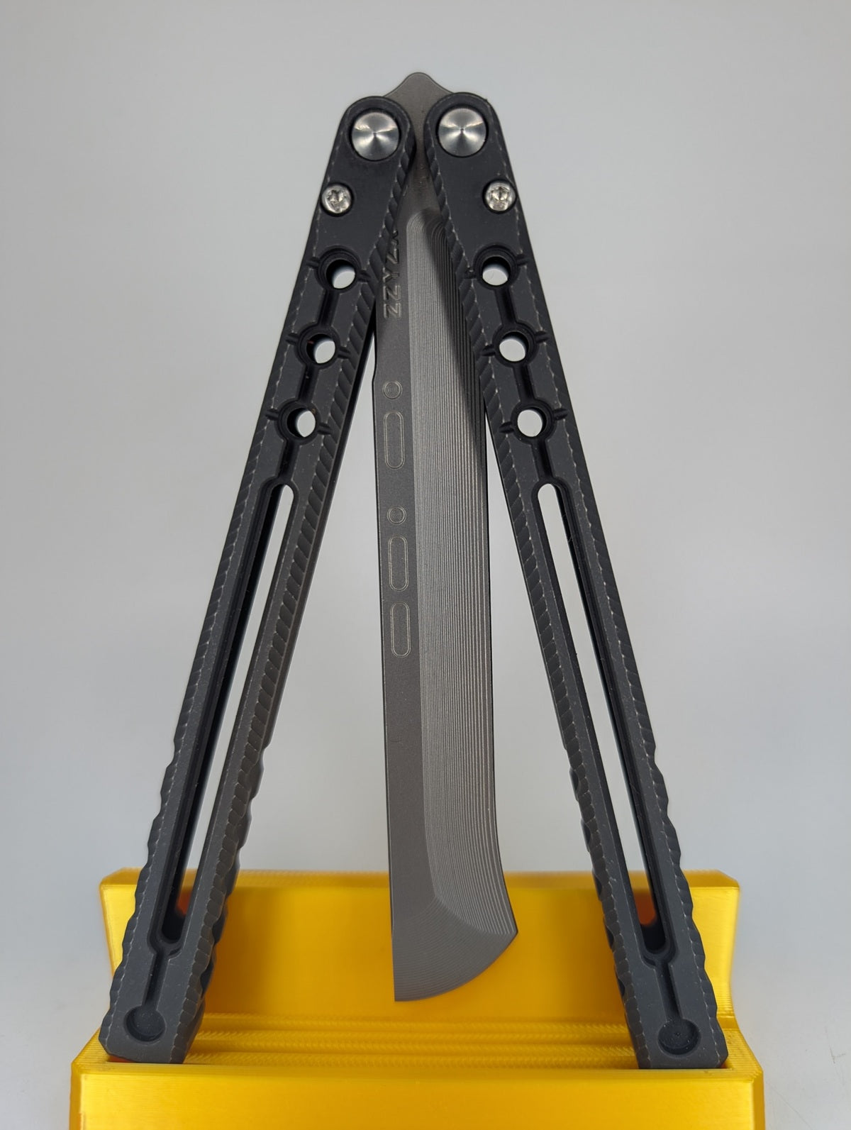 AcidWrx ZZYZX Abyss Channeled Titanium False Edge Balisong
