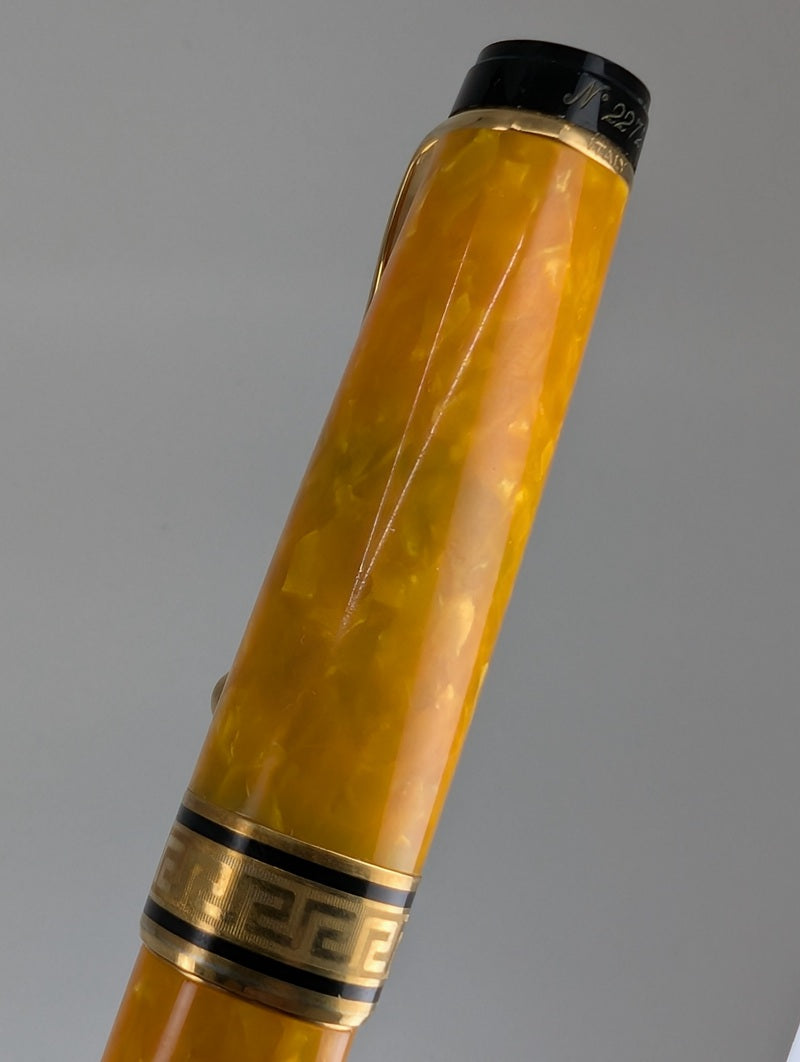 *Consignment* Aurora Optima Sole Limited Edition Fountain Pen 18k Gold Medium Nib