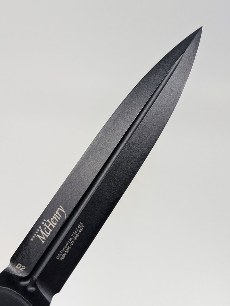 *Consignment* Benchmade Infidel Black Out the Front Knife