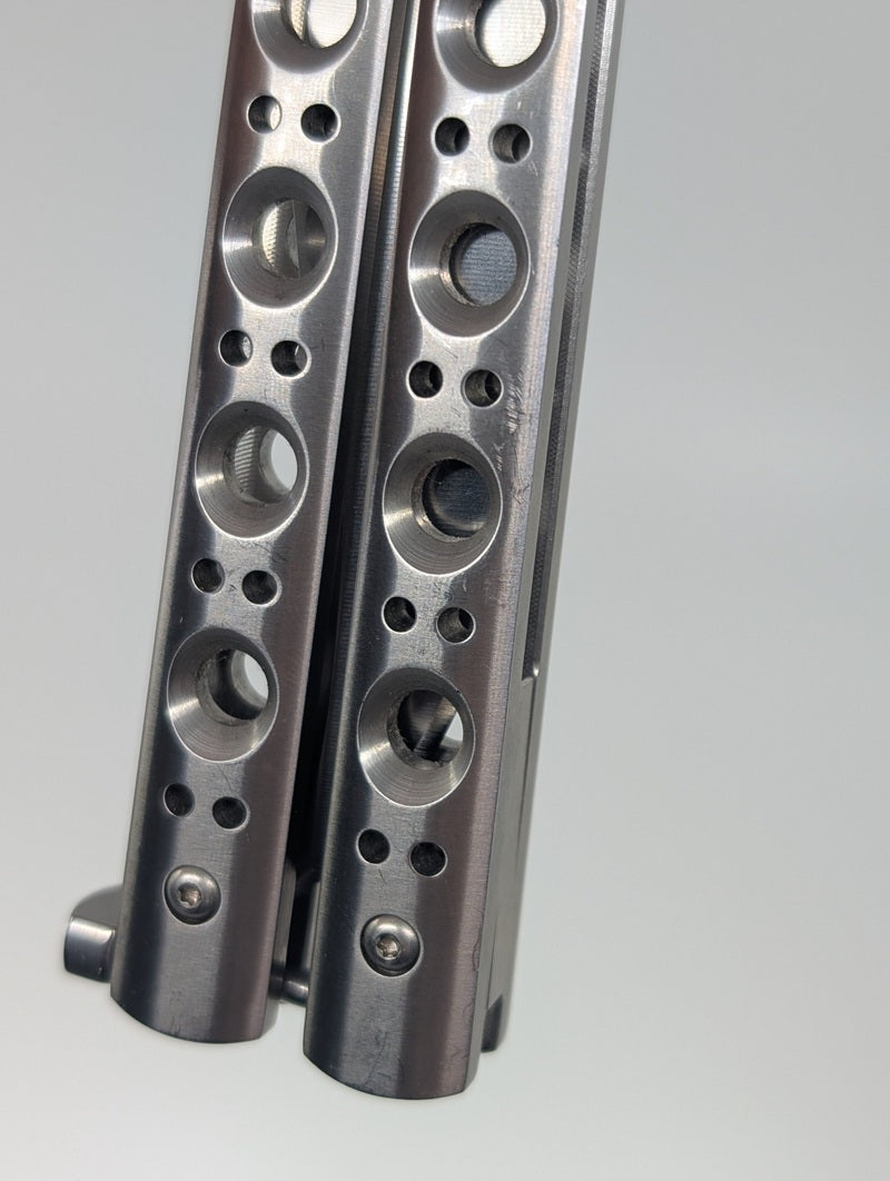 *Consignment* Benchmade 63 Live Blade Balisong