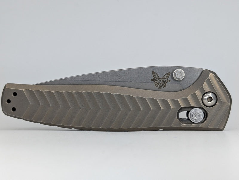 *Consignment* Benchmade 781 Anthem Titanium Integral Axis Lock Folding Knife
