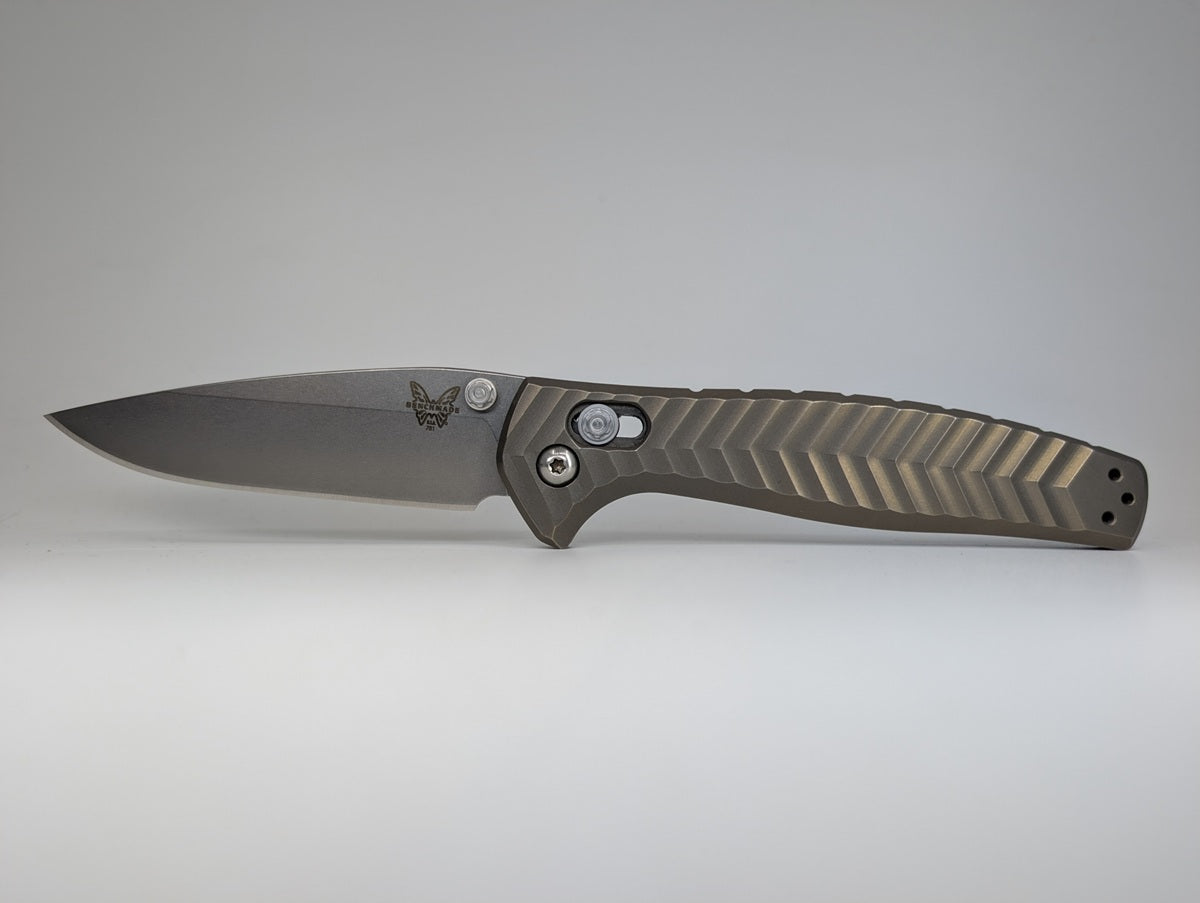*Consignment* Benchmade 781 Anthem Titanium Integral Axis Lock Folding Knife