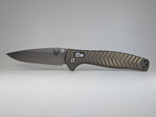 *Consignment* Benchmade 781 Anthem Titanium Integral Axis Lock Folding Knife