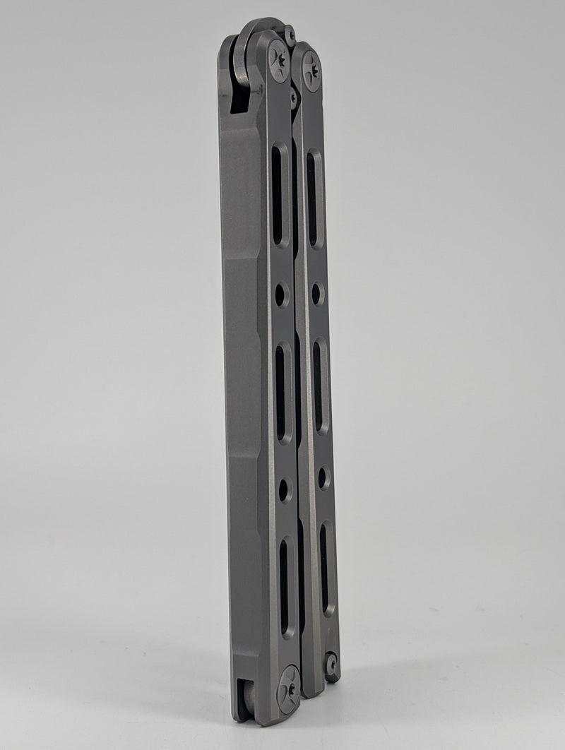 *Consignment* Benchmade Bali-Song 85 Titanium Live Blade
