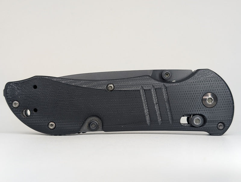 *Consignment* Benchmade 917 Triage Black Axis Lock Folding Knife w/ Seatbelt Cutter