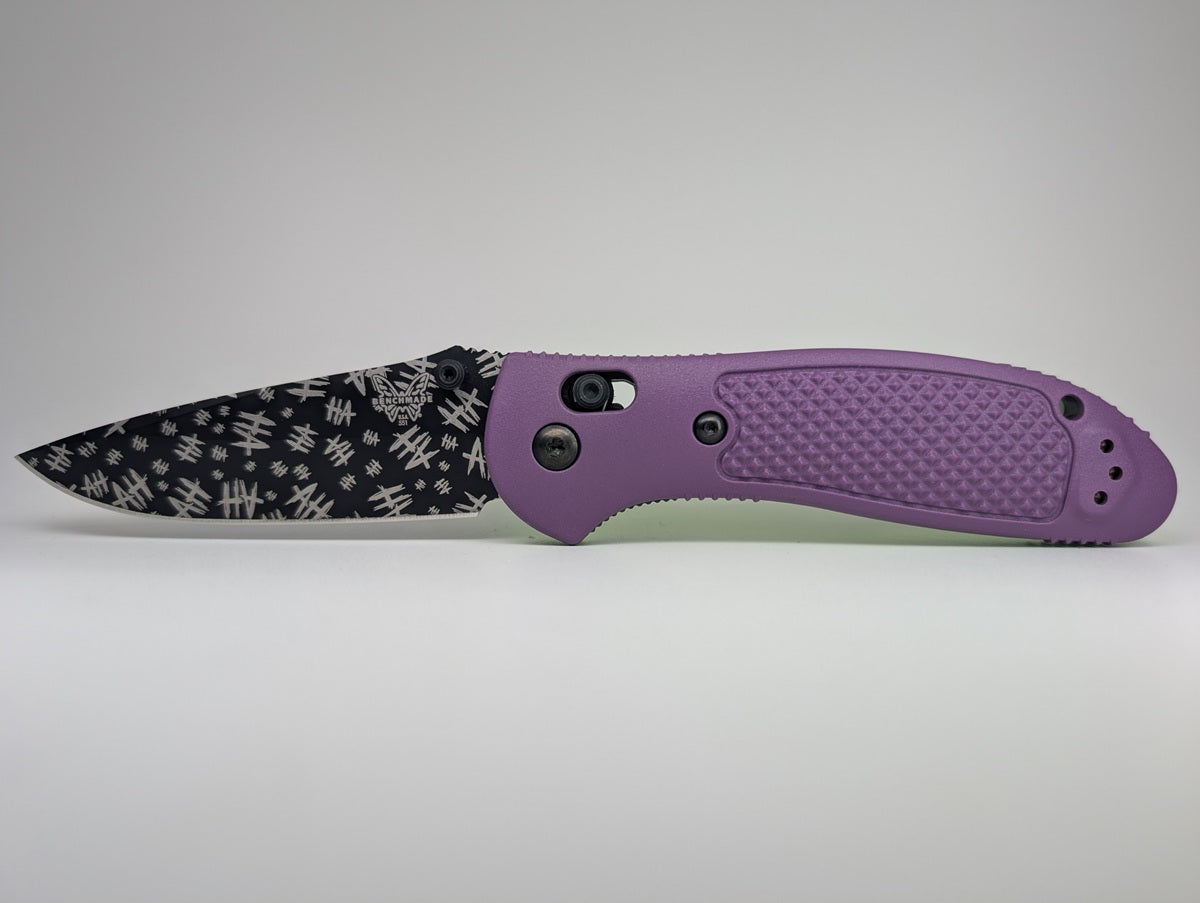 *Consignment* Benchmade Custom Griptilian "Joker" AXIS-LOK Folding Knife