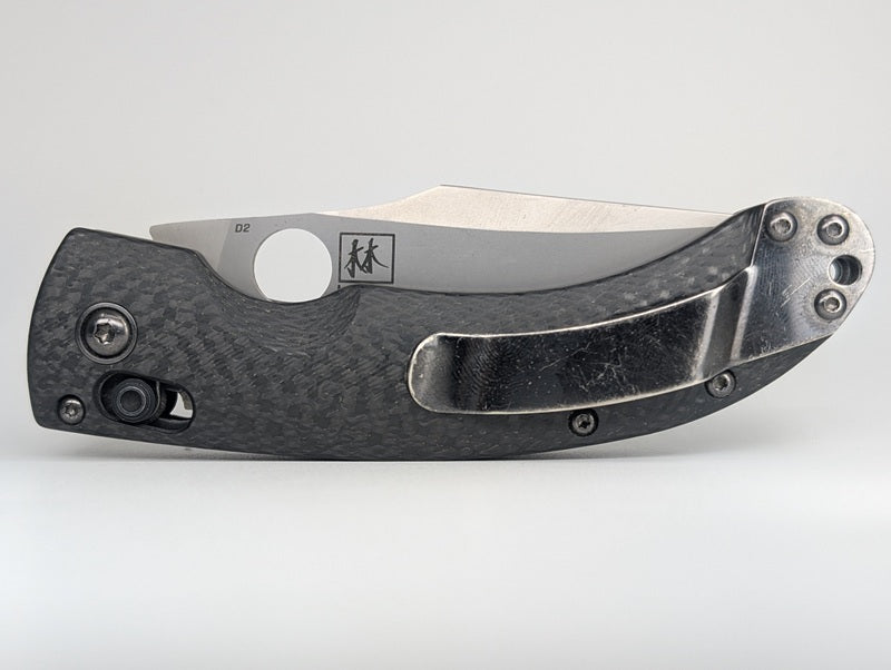 *Consignment* Benchmade 746 Mini Onslaught Limited Edition Carbon Fiber Axis Lock Folding Knife