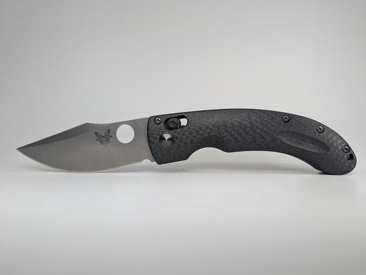 *Consignment* Benchmade 746 Mini Onslaught Limited Edition Carbon Fiber Axis Lock Folding Knife