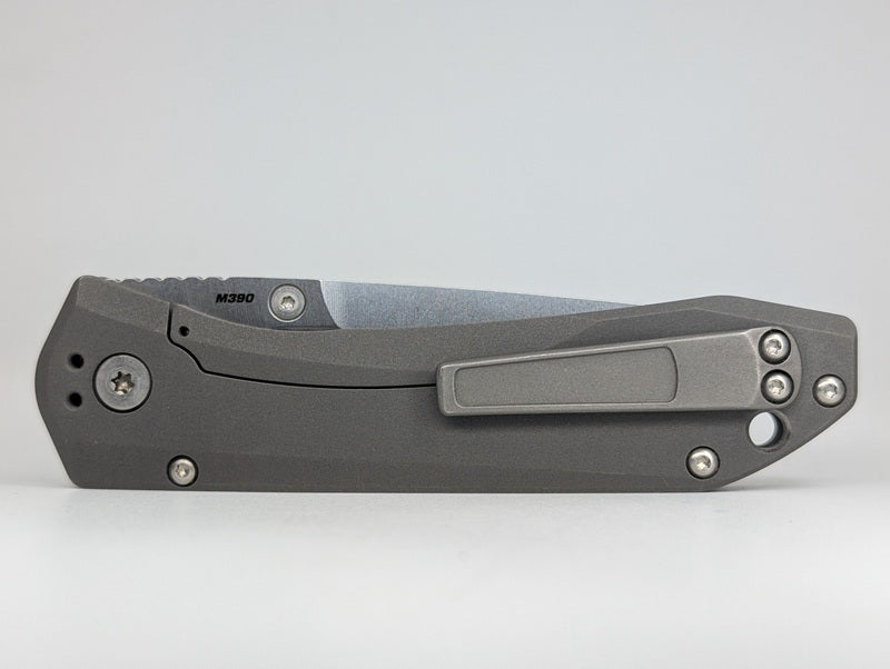 *Consignment* Benchmade Mini Ti Monolock Frame Lock Folding knife