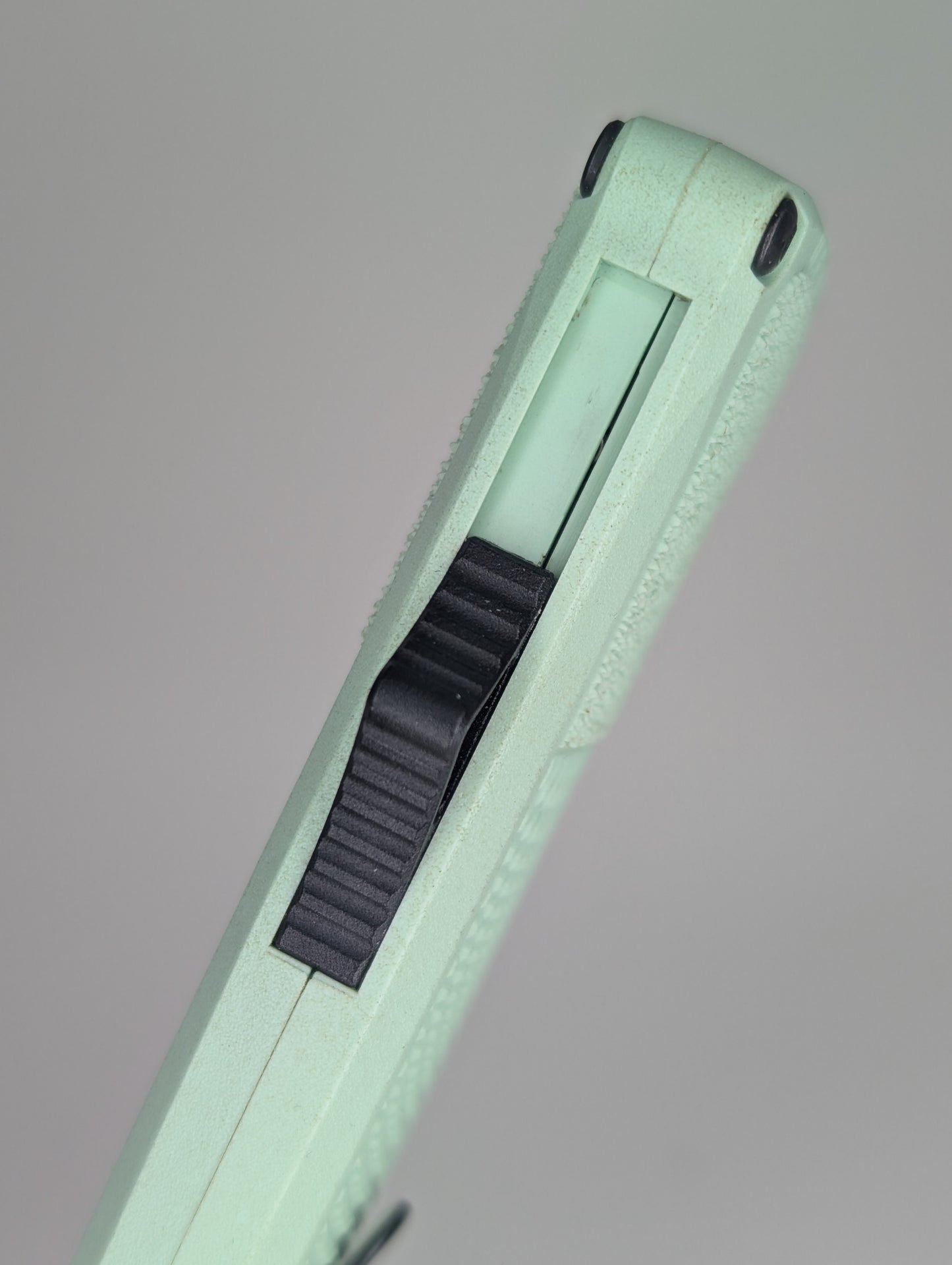 *Consignment* Benchmade Shootout Sea Foam Green Out the Front Knife