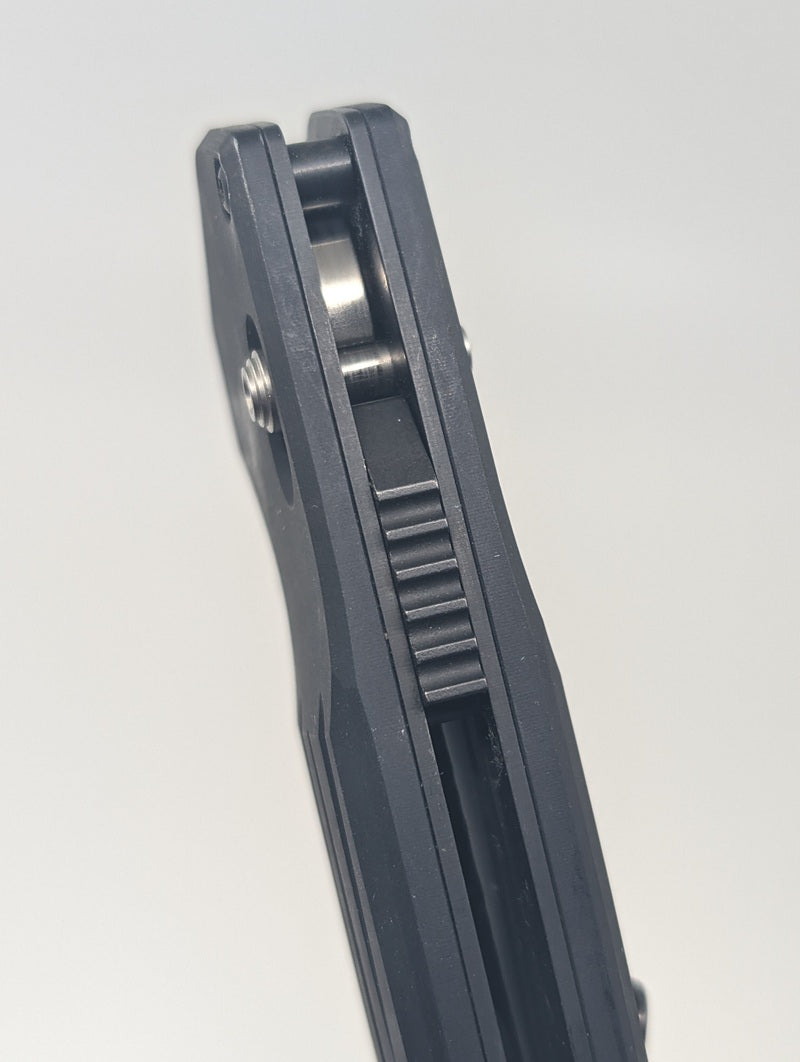 *Consignment* Benchmade Vallation Assisted Folding Knife 407SBK