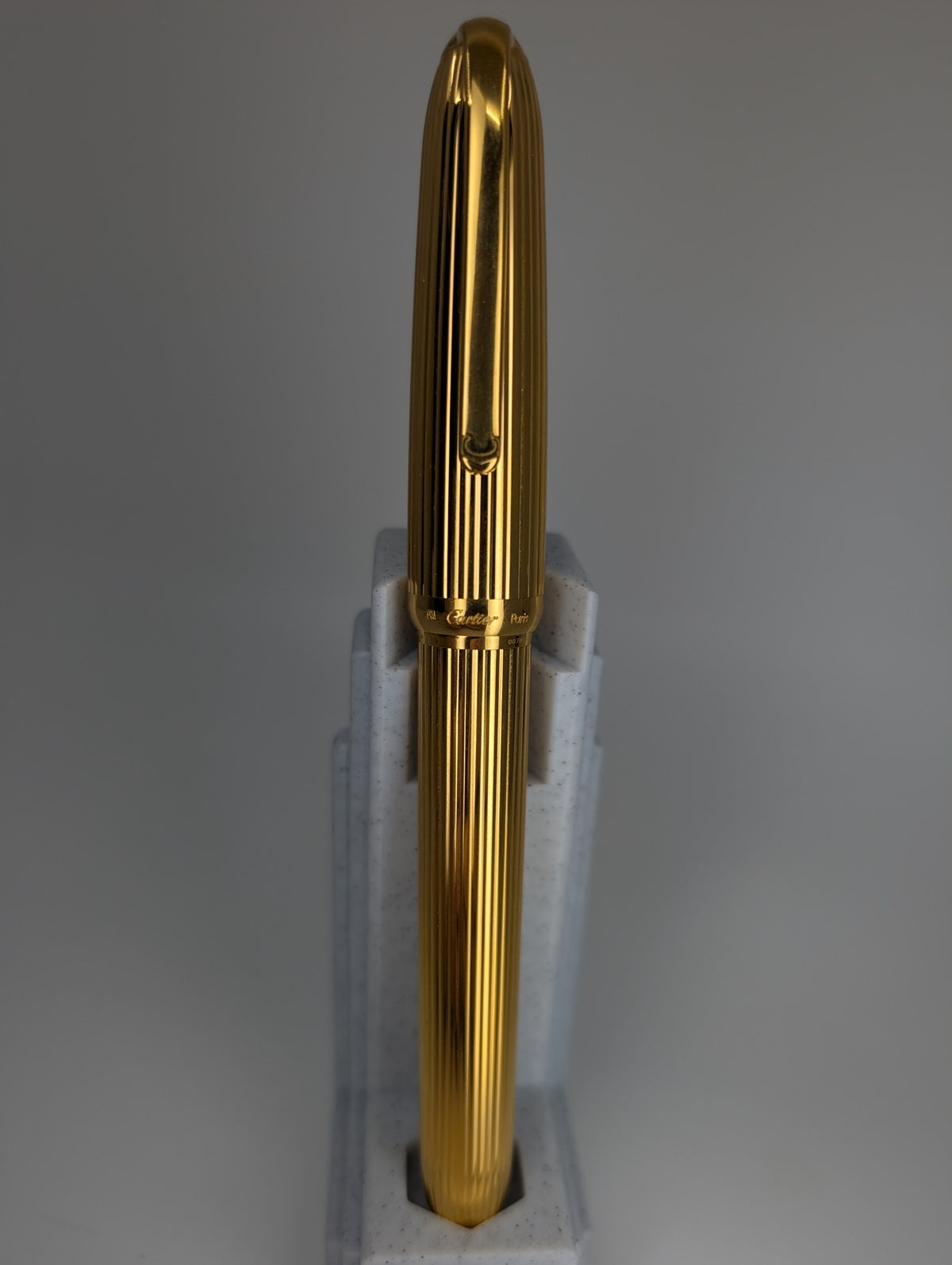 *Consignment* Stylo Bille Louis Cartier Godron Fountain Pen 18k Gold Fine Nib