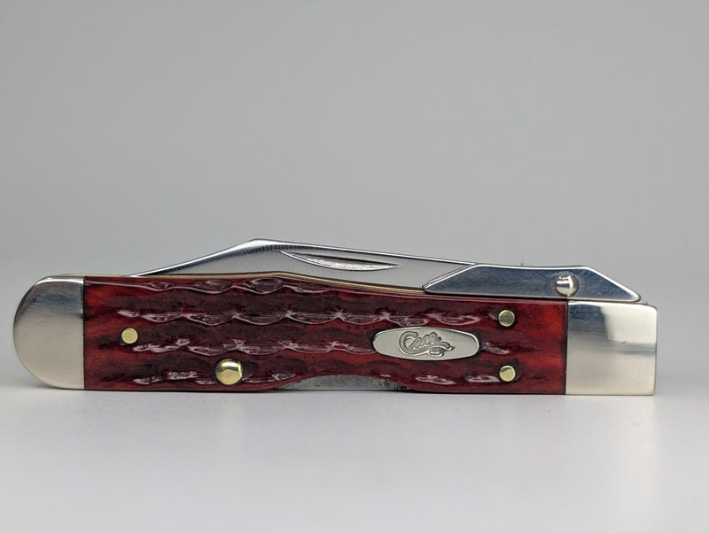 Case Knives Pocket Worn Corn Cob Jigged Old Red Bone Cheetah Cub Pocket Knife