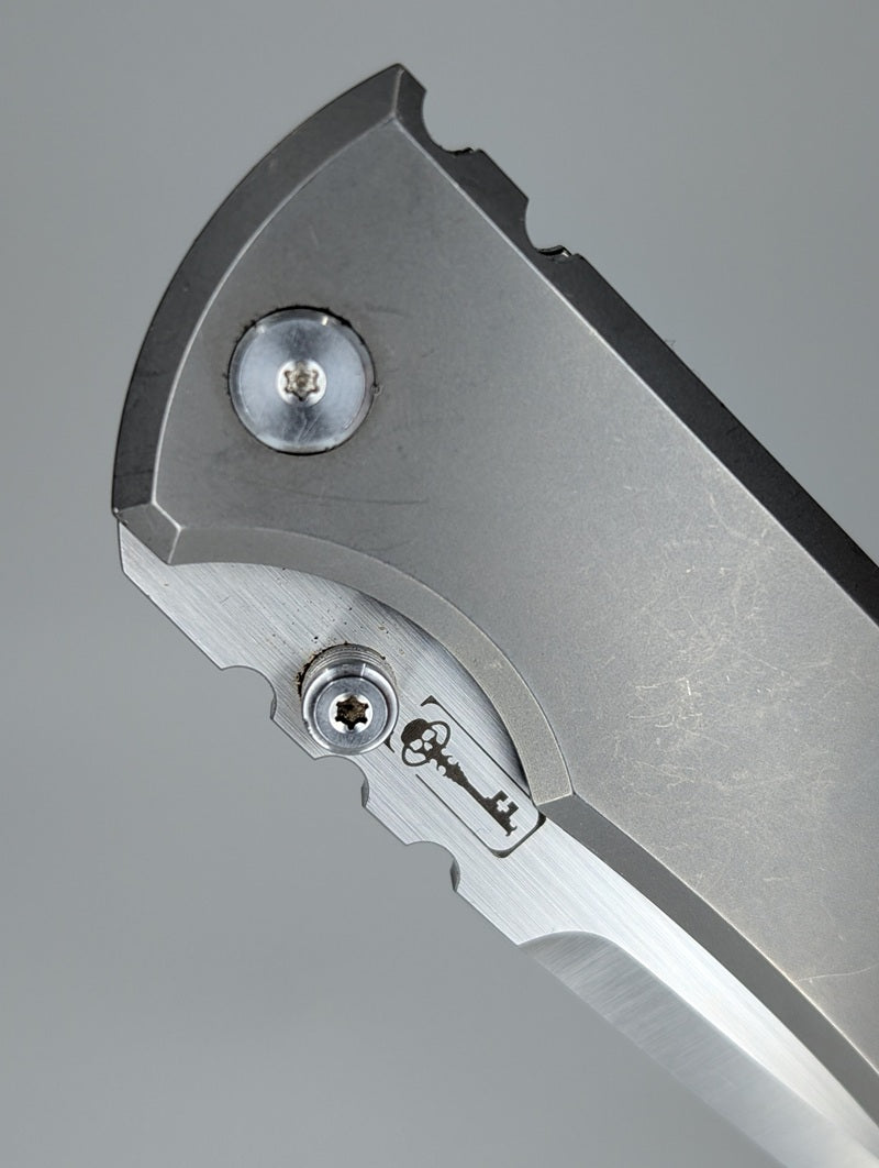 *Consignment* Chaves Redencion 229 Framelock Folding Knife