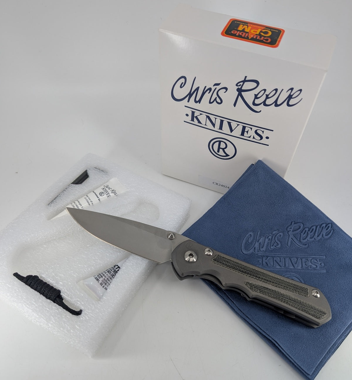 *Consignment* Chris Reeve Knives Large Sebenza 25 w/ Black Canvas Micarta Inlay