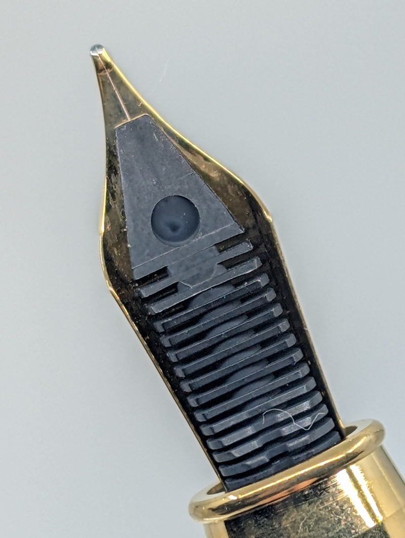 *Consignment* Colibri Limited Edition Mickey Mouse 1928 Commemorative Fountain Pen 18k Gold Nib
