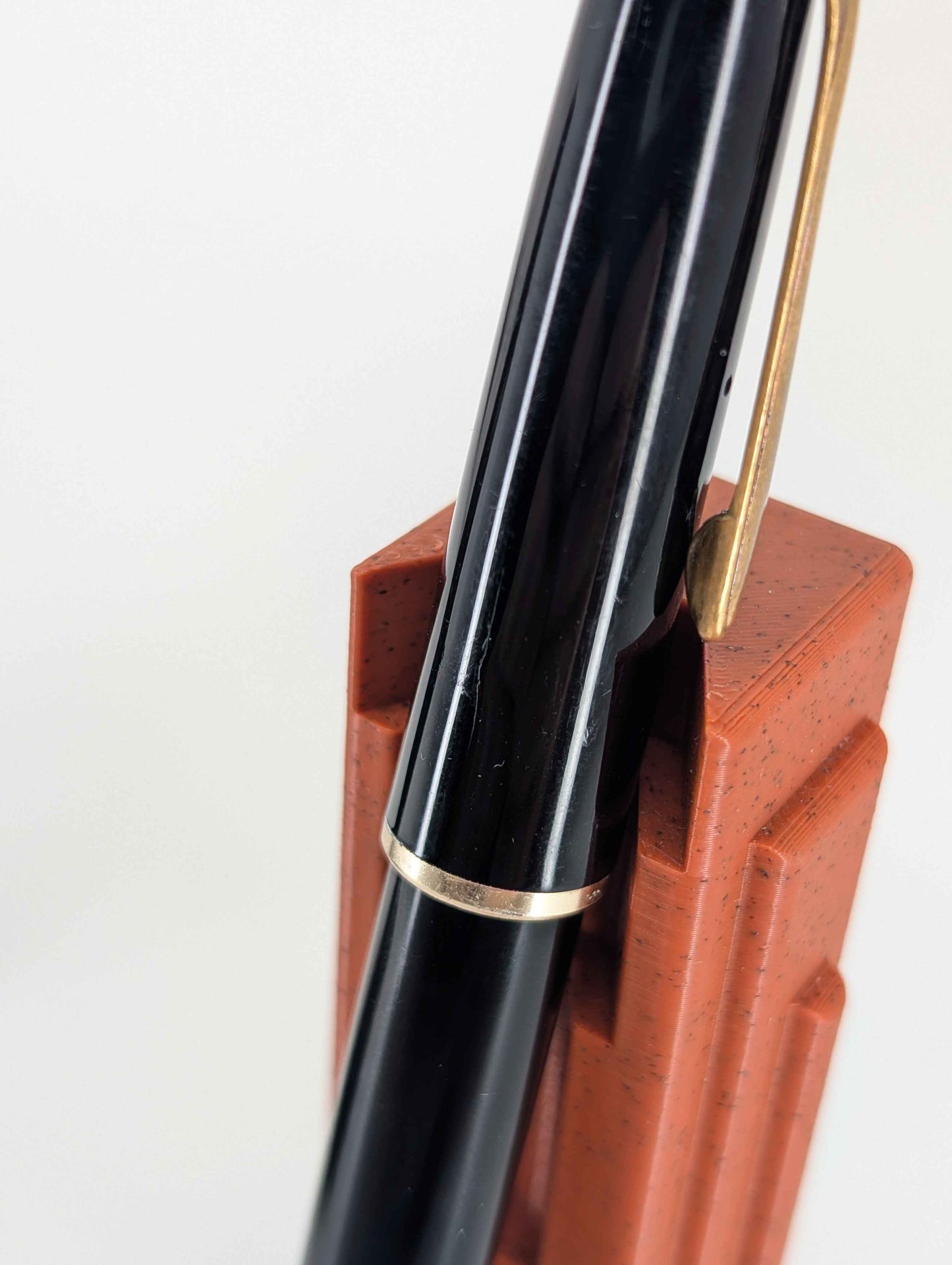 *Consignment* Referent Vintage German Piston-Fill Fountain Pen - 14k Semi-Flexible Nib