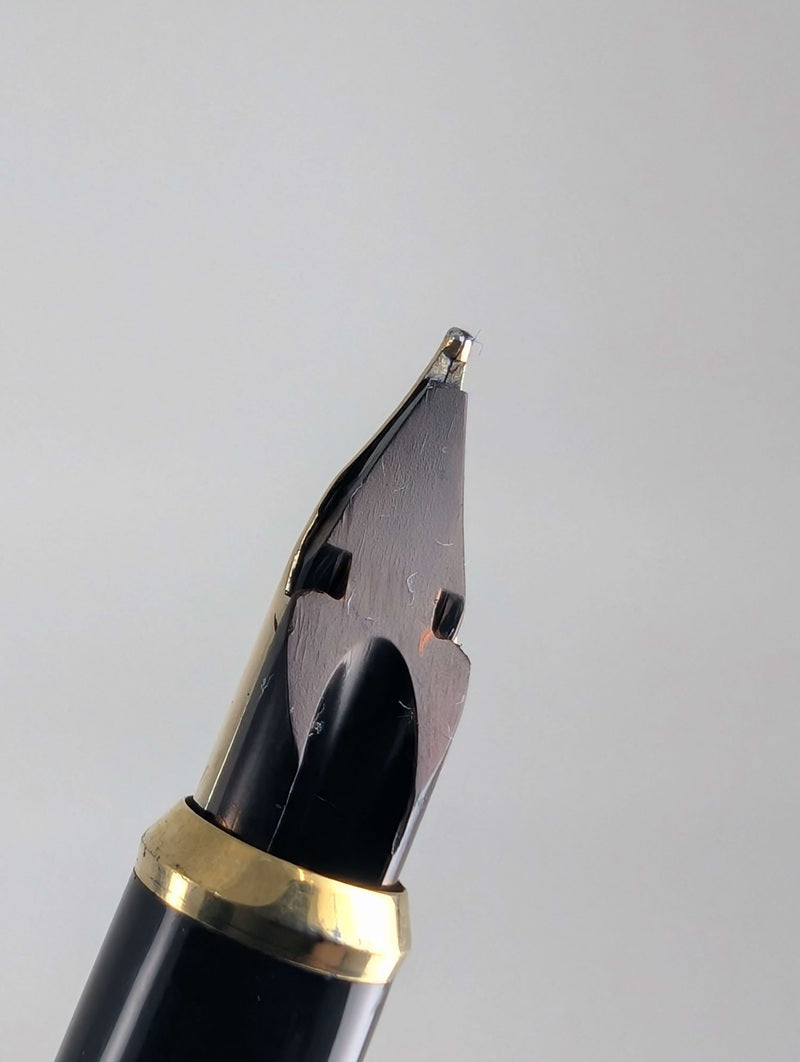 *Consignment* Cross 18k Gold Filled Fountain Pen 14k Gold Medium Nib