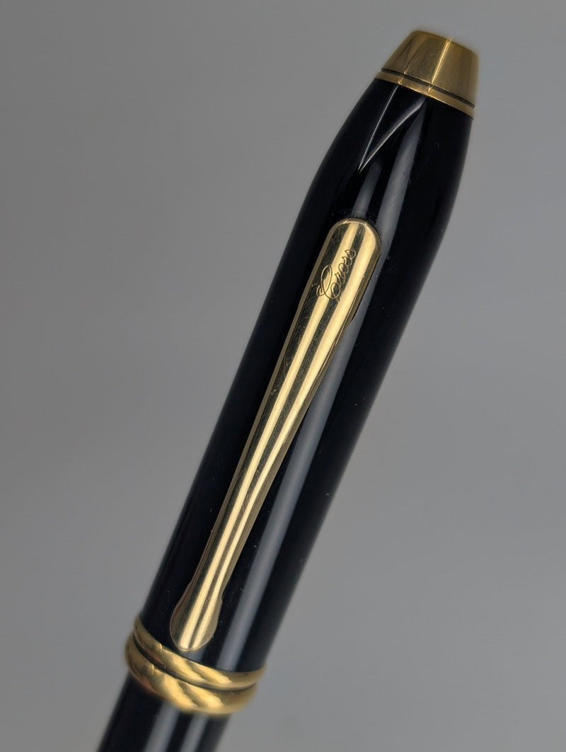 *Consignment* Cross Townsend Black Lacquer Fountain Pen 18k Gold Broad Nib