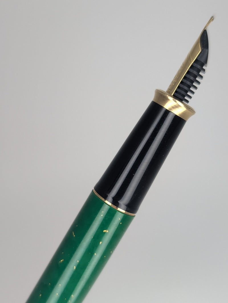 *Consignment* Cross Townsend Jade Fountain Pen 18k Gold Oblique Medium Nib